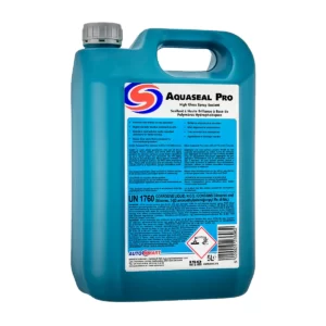 Autosmart Aquaseal Pro í blágrænum og hvítum brúsum með bláum merkimiðum.