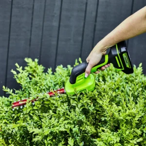 Greenworks 24V hekk- og grasklippur – runni snyrtur með löngu blaði