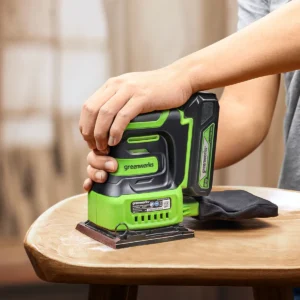 Greenworks 24V juðari – viðarsæti slípað