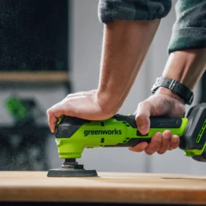 Greenworks 24V fjölnotavél – viður slípaður með þríhyrndum slípihaus